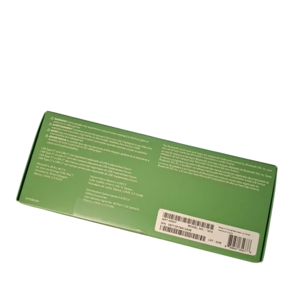 🎮NWT XBOX WIRELESS CONTROLLER🎮 - Picture 3 of 6